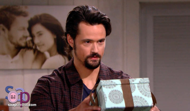 Steffy calls Vinny's gift illegal